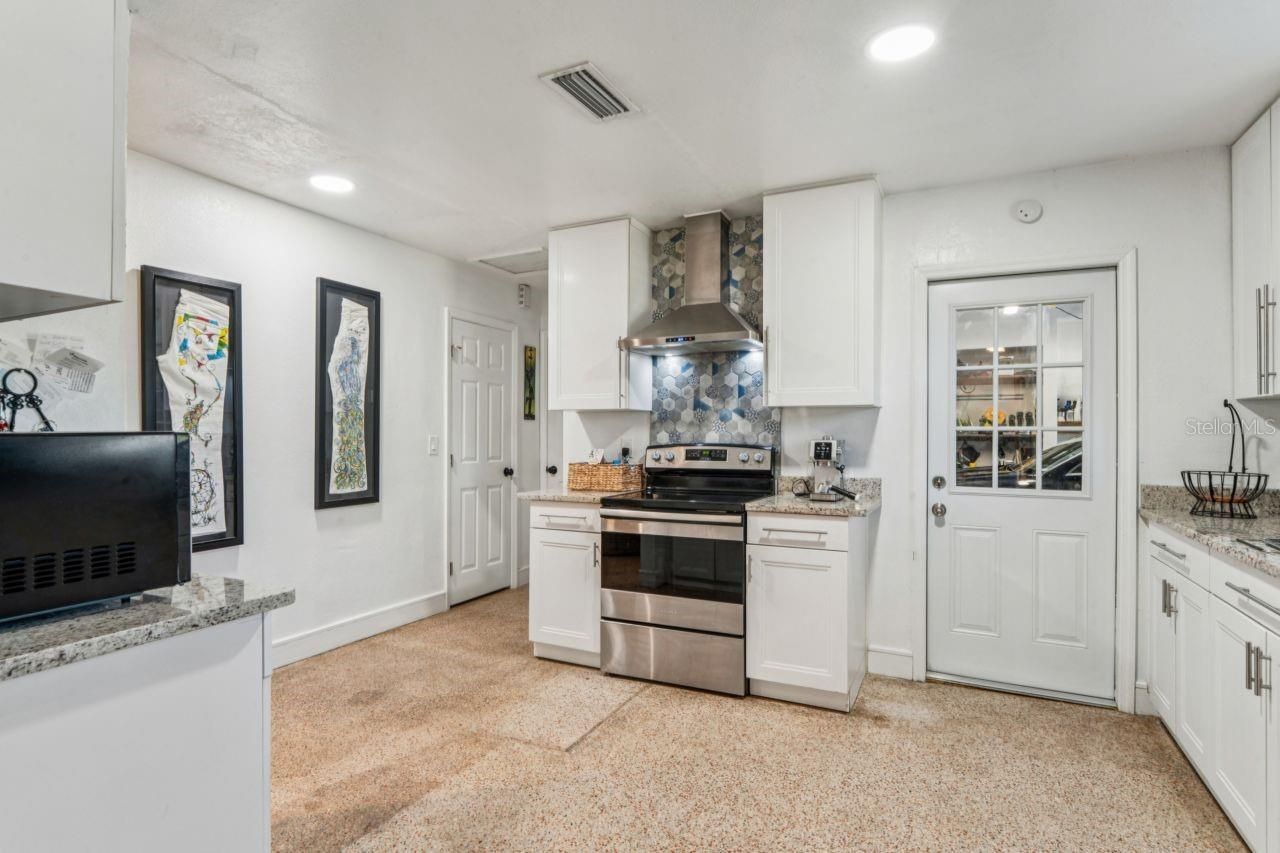 1044 Savoy Court , Spring Hill, FL 34606 Photo