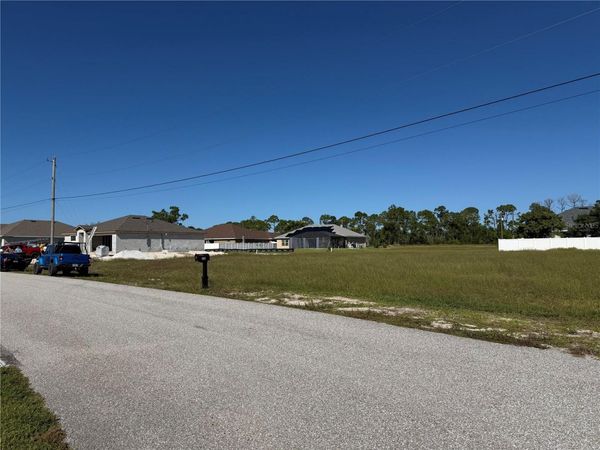 29 NW 33RD TERRACE , Unit 40, CAPE CORAL, FL 33993