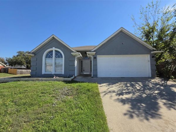 2968 Thames Trail, Fort Worth, TX 76118