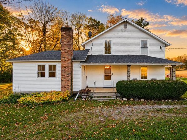 8040 Thayer Road , Mount Vernon, OH 43050