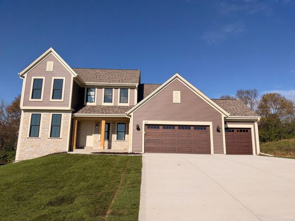 3804 Oakmont Trl, Waukesha, WI 53188