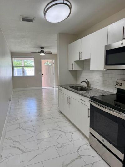 920 N J Street, Unit 4, Lake Worth Beach, FL 33460 Photo