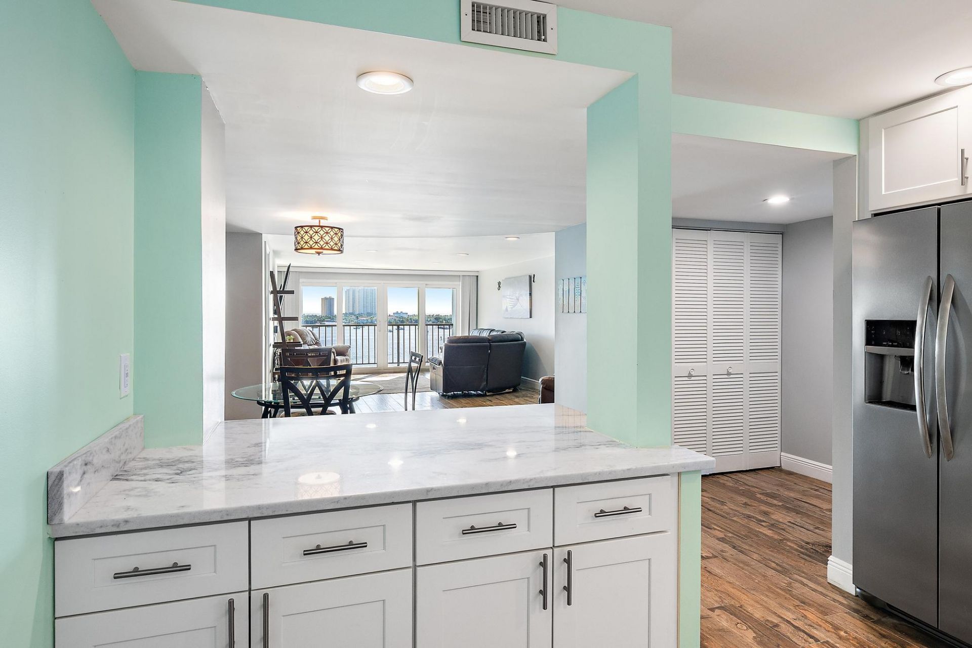 3040 Lake Shore Drive, Unit 903, Riviera Beach, FL 33403 Photo