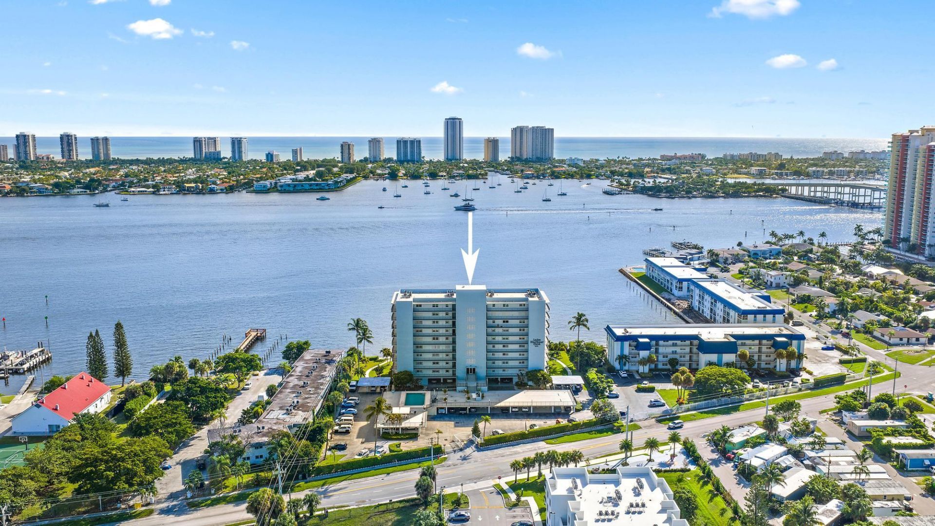 3040 Lake Shore Drive, Unit 903, Riviera Beach, FL 33403 Photo