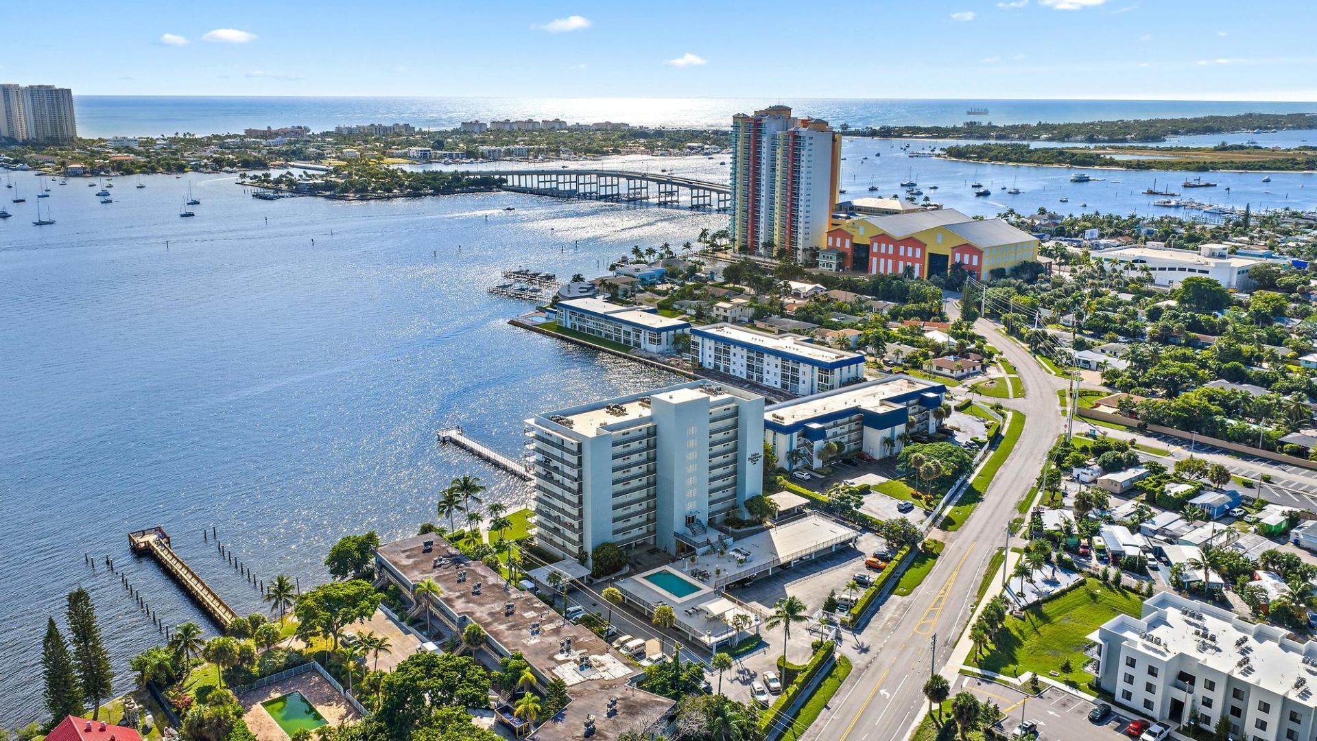 3040 Lake Shore Drive, Unit 903, Riviera Beach, FL 33403 Photo