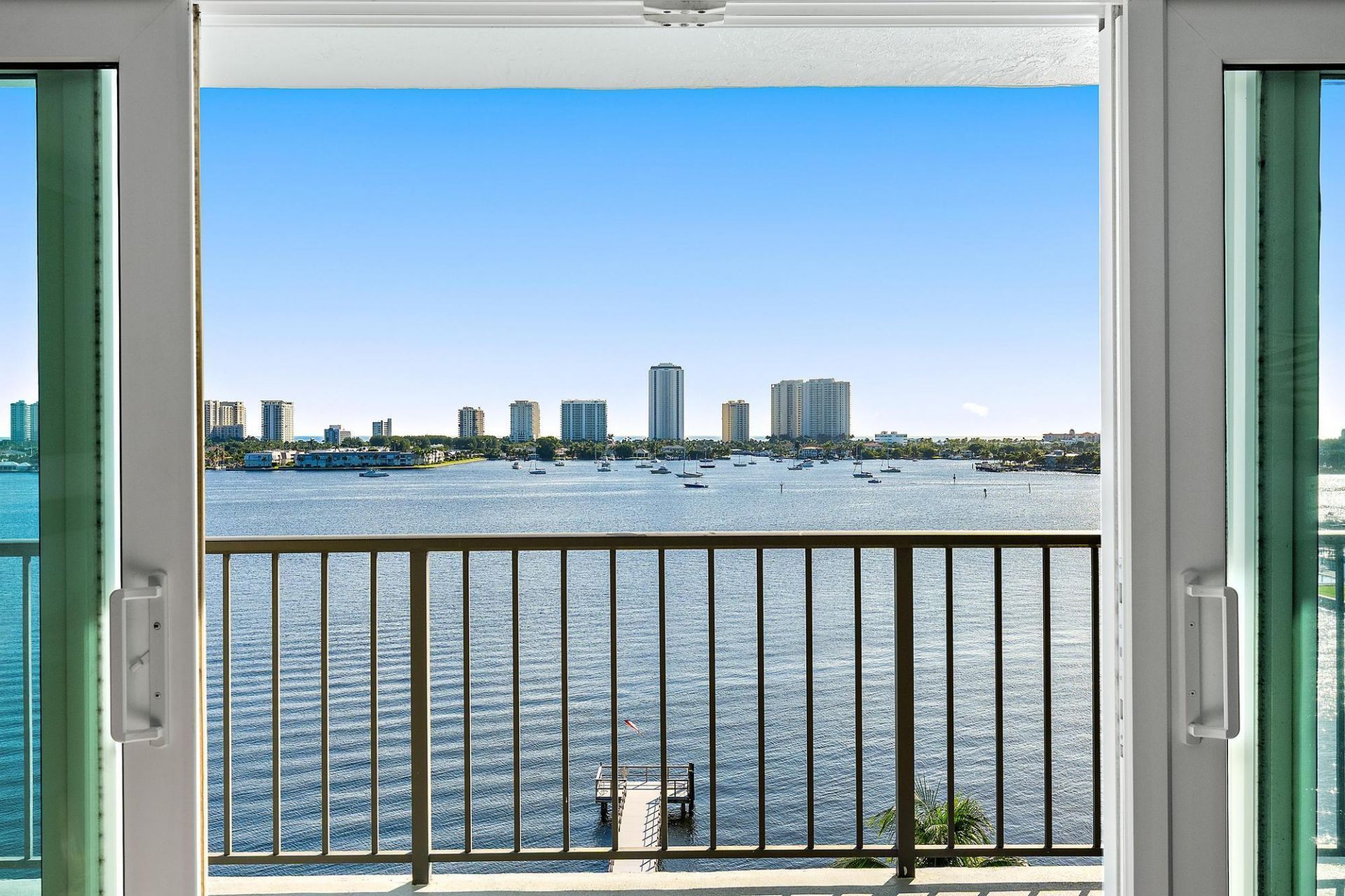 3040 Lake Shore Drive, Unit 903, Riviera Beach, FL 33403 Photo