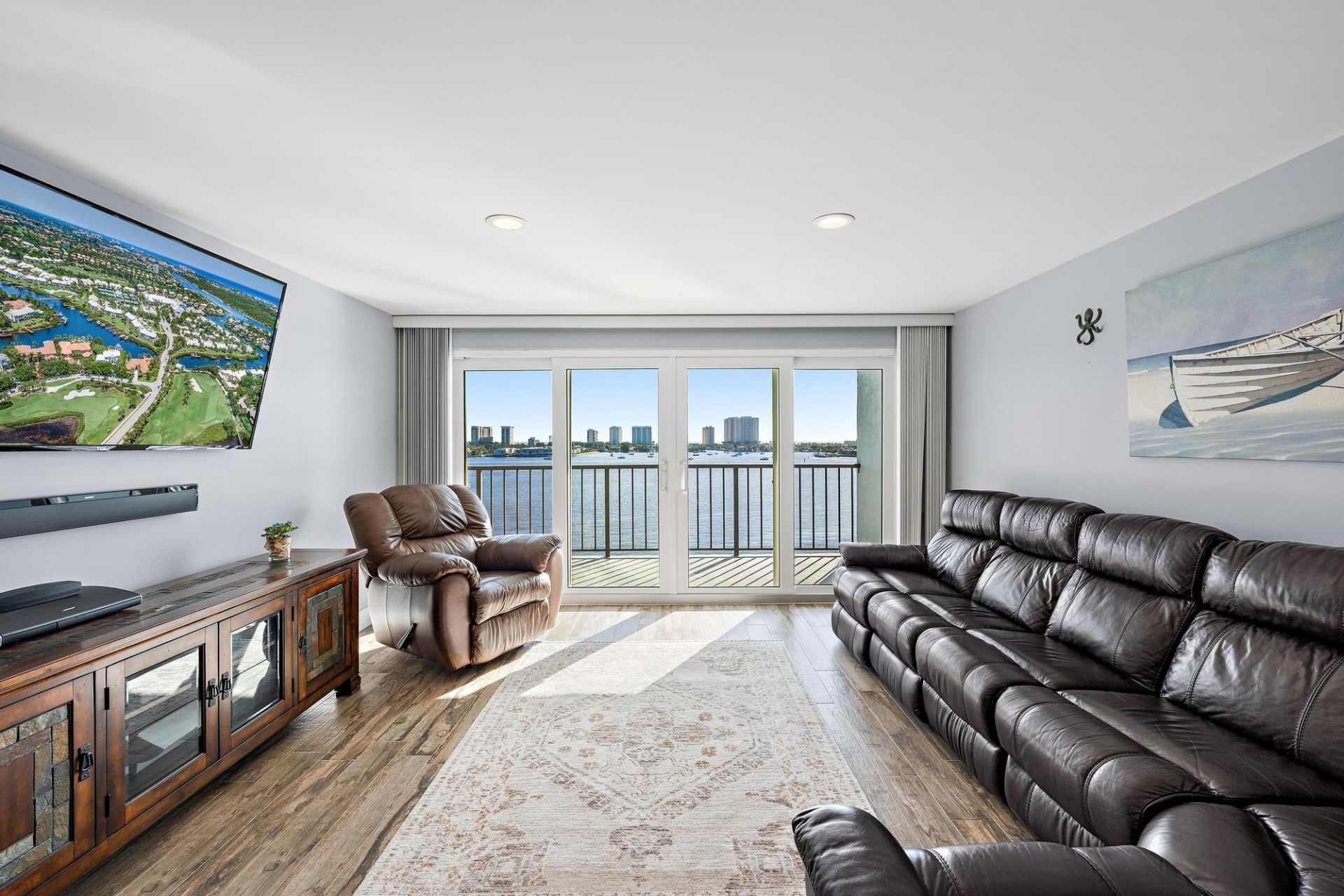3040 Lake Shore Drive, Unit 903, Riviera Beach, FL 33403 Photo
