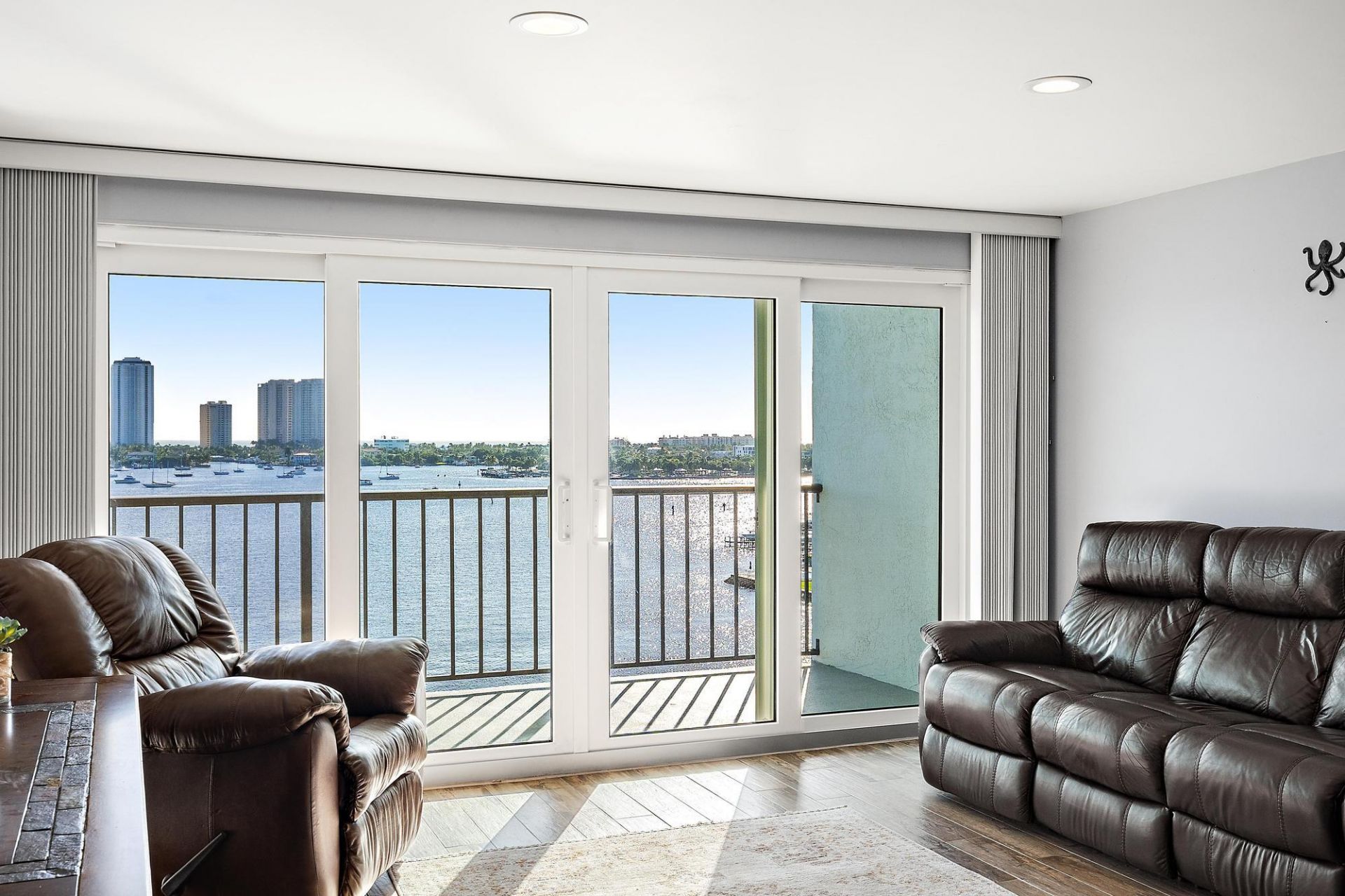 3040 Lake Shore Drive, Unit 903, Riviera Beach, FL 33403 Photo