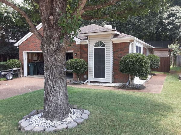 5558 Pine Oak Ln , Memphis, TN 38135
