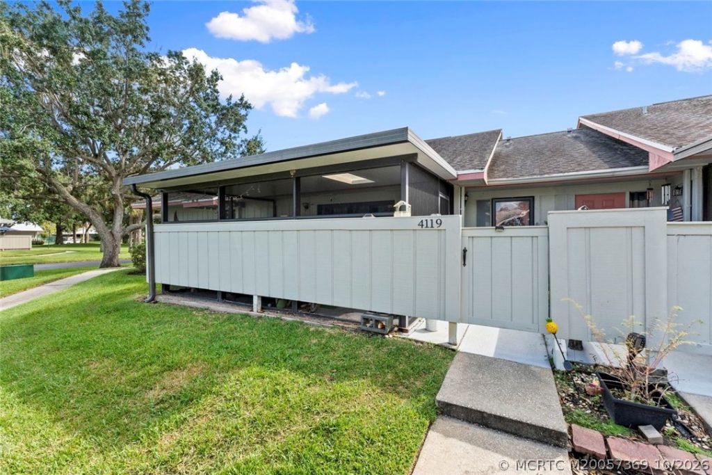 4119 NW Cinnamon Tree Circle , Jensen Beach, FL 34957 Photo