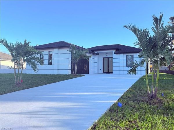 194 Karlow AVE , LEHIGH ACRES, FL 33974