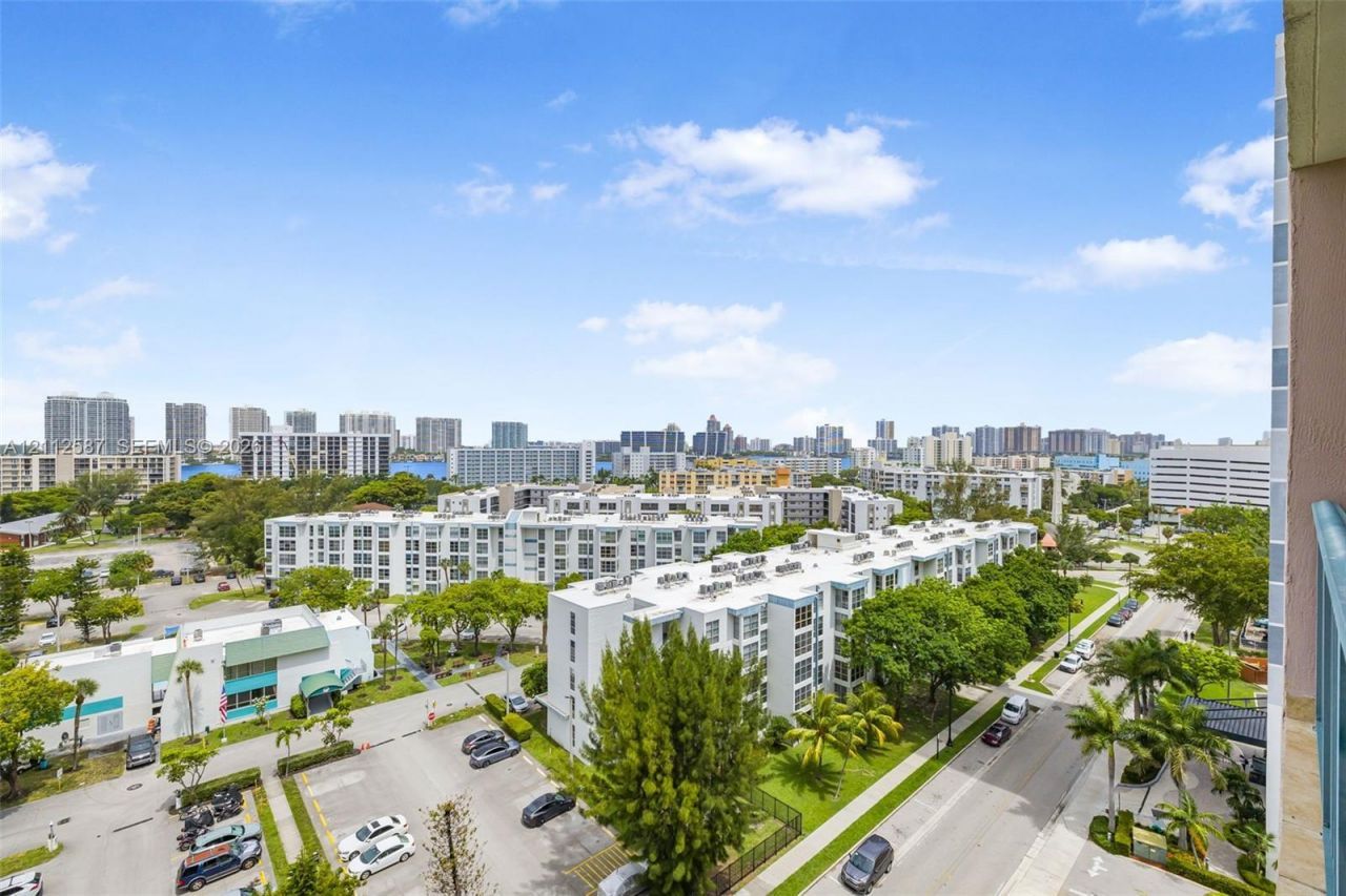 17555 NW Atlantic Blvd , Unit 1108, Sunny Isles Beach, FL 33160 Photo