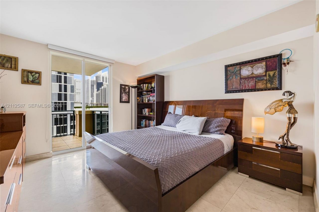 17555 NW Atlantic Blvd , Unit 1108, Sunny Isles Beach, FL 33160 Photo