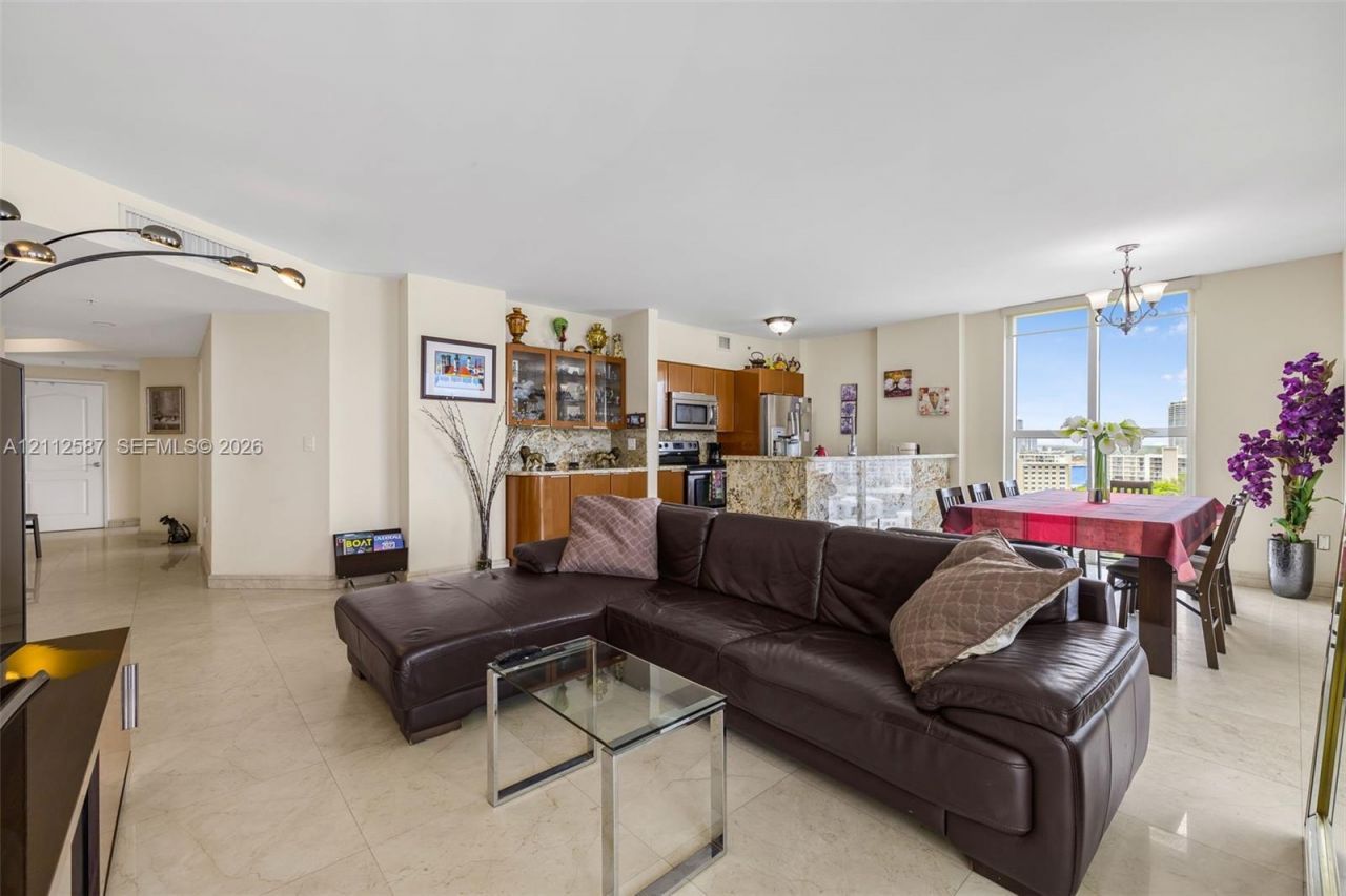 17555 NW Atlantic Blvd , Unit 1108, Sunny Isles Beach, FL 33160 Photo