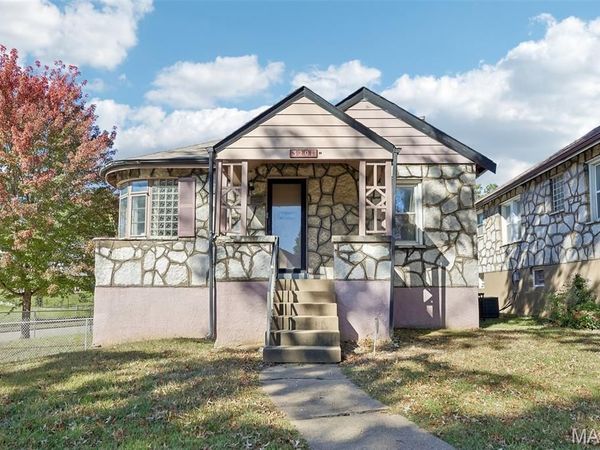 3201 Capehart Drive , St Louis, MO 63121