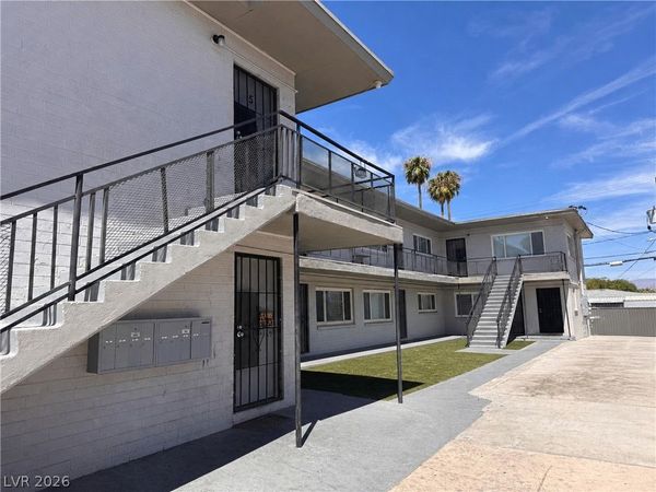 2213 Sunrise Avenue , Las Vegas, NV 89101
