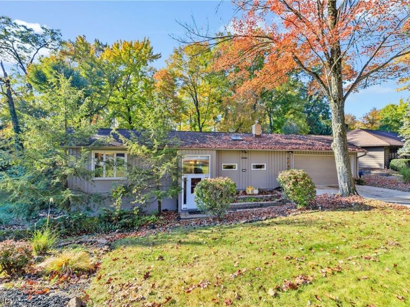 17303 Ridge Creek Road, Strongsville, OH 44136 Photo 3