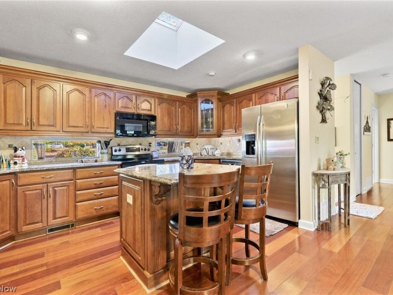 17303 Ridge Creek Road, Strongsville, OH 44136 Photo 7