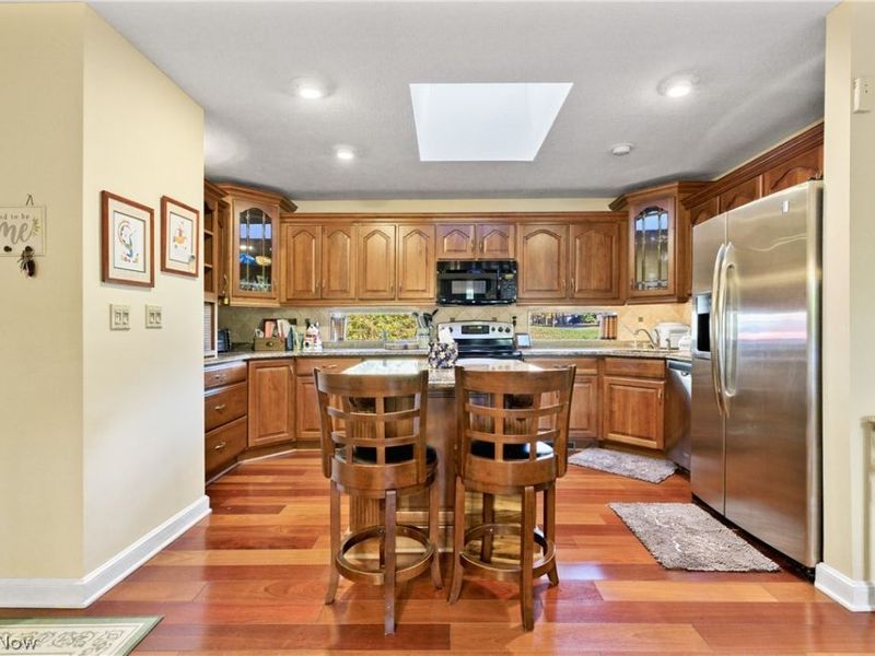 17303 Ridge Creek Road, Strongsville, OH 44136 Photo 9
