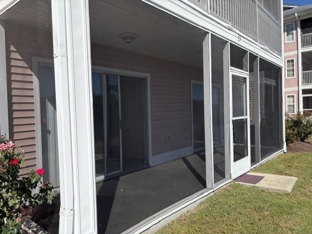 608 Waterway Village Ave.  Photo 6