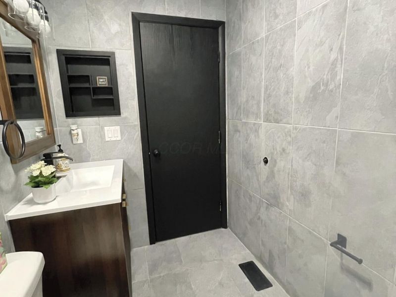 7706 Barkwood Drive , Unit 3E, Worthington, OH 43085 Photo 14
