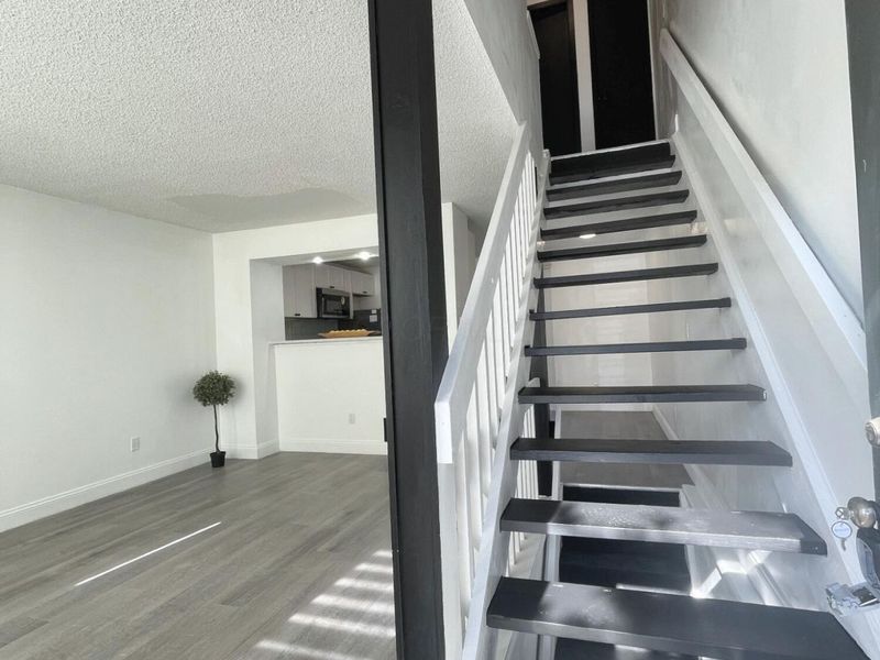 7706 Barkwood Drive , Unit 3E, Worthington, OH 43085 Photo 2