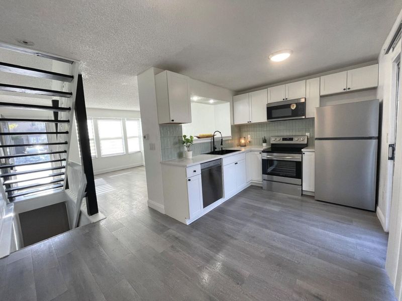 7706 Barkwood Drive , Unit 3E, Worthington, OH 43085 Photo 6