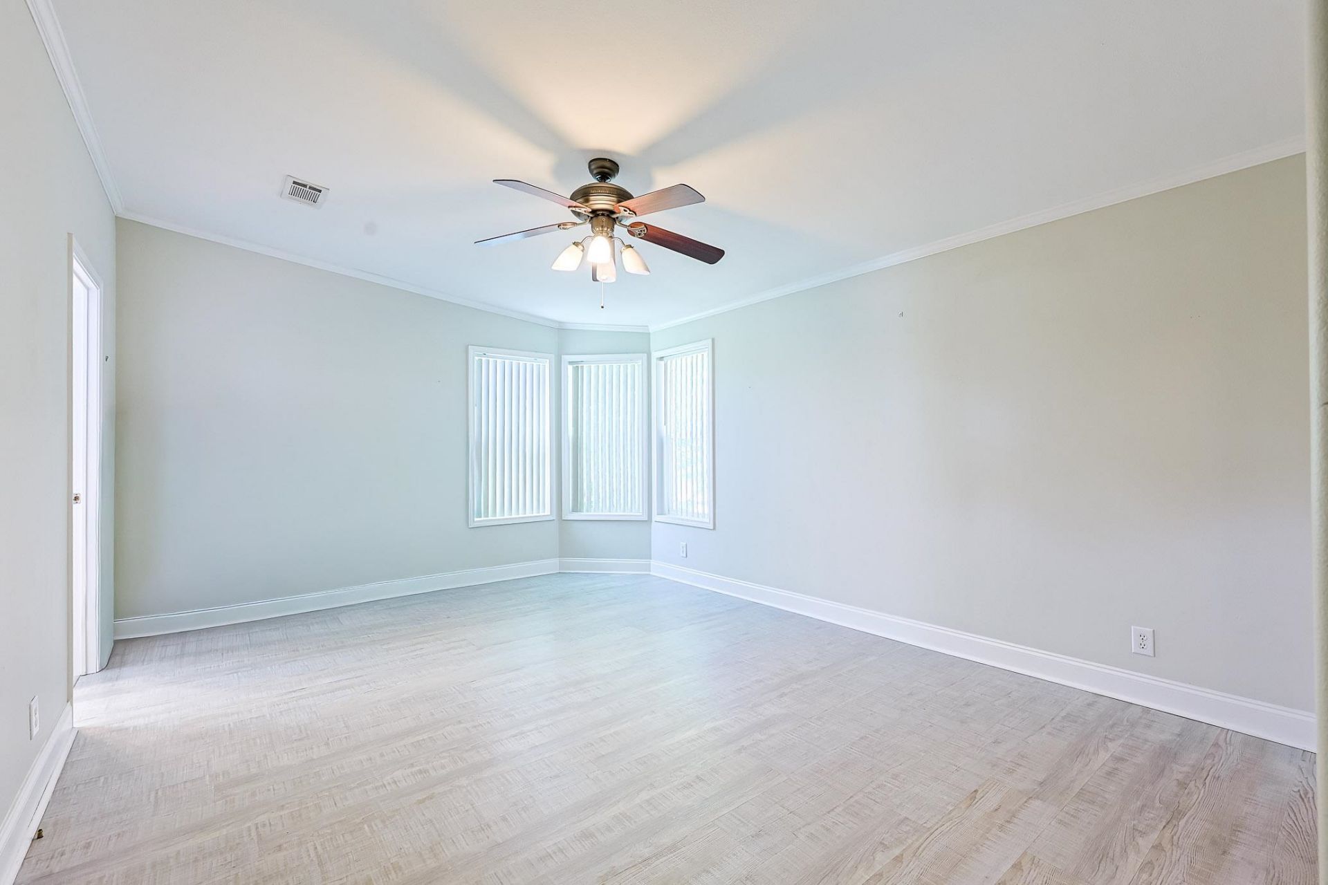 137 Wellspring Dr.  Photo 18