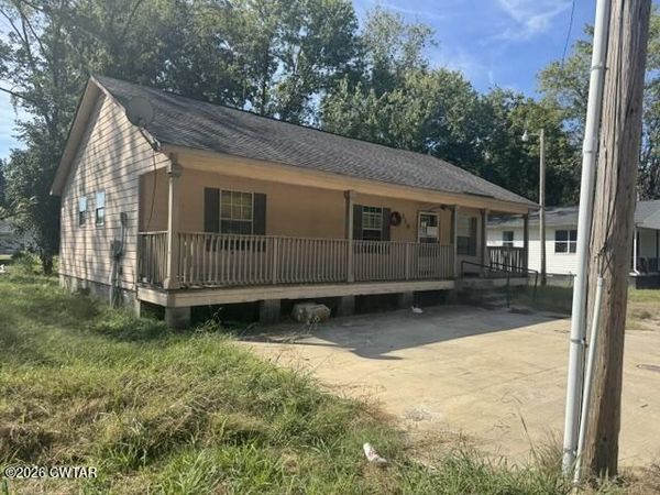 110 Etheridge Street , Humboldt, TN 38343