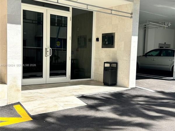 3113 S Ocean Dr , Unit 302, Hallandale Beach, FL 33009