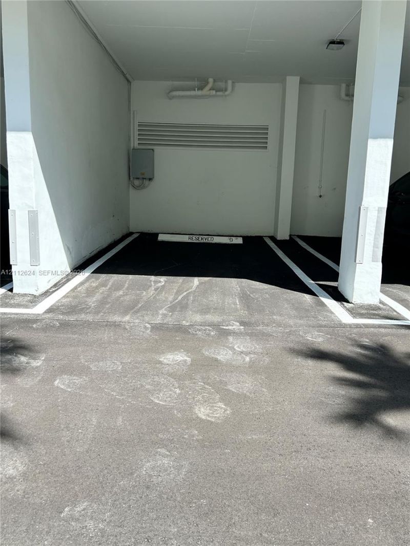 3113 S Ocean Dr , Unit 302, Hallandale Beach, FL 33009 Photo