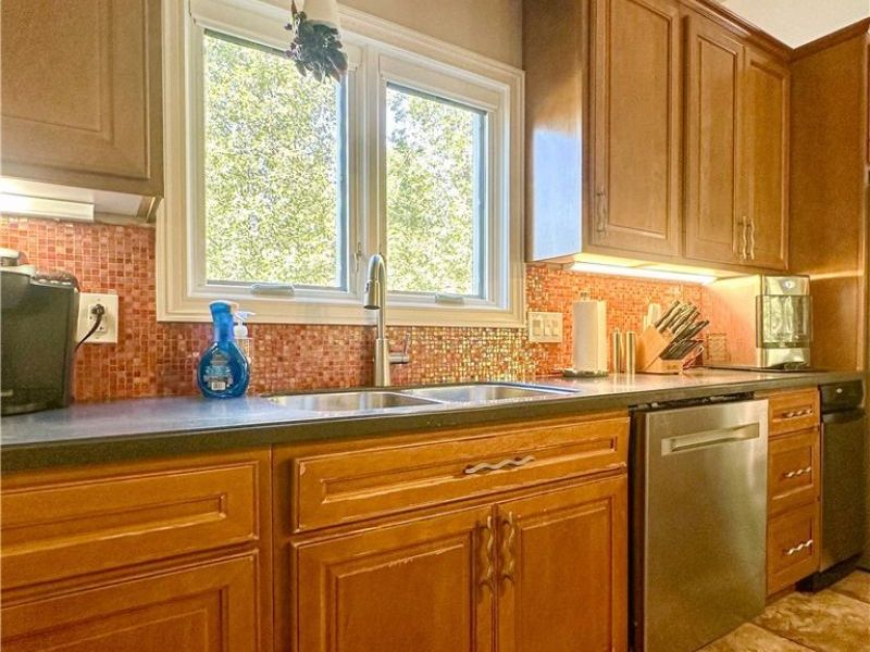 400 Amber Drive SE, Warren, OH 44484 Photo 11