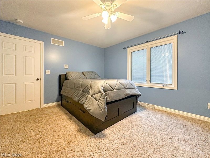 400 Amber Drive SE, Warren, OH 44484 Photo 36