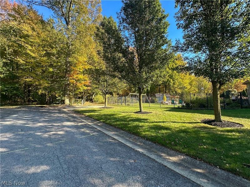 400 Amber Drive SE, Warren, OH 44484 Photo 50