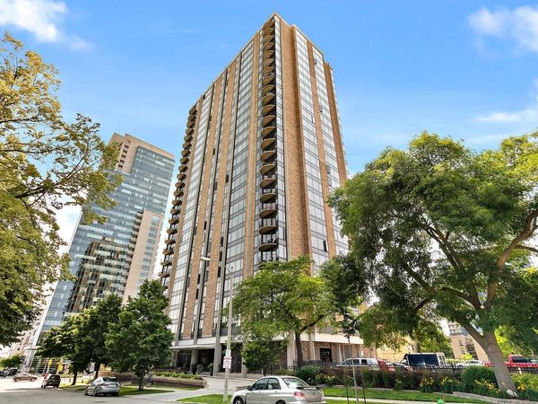 929 N Astor STREET, Unit 408, Milwaukee, WI 53202