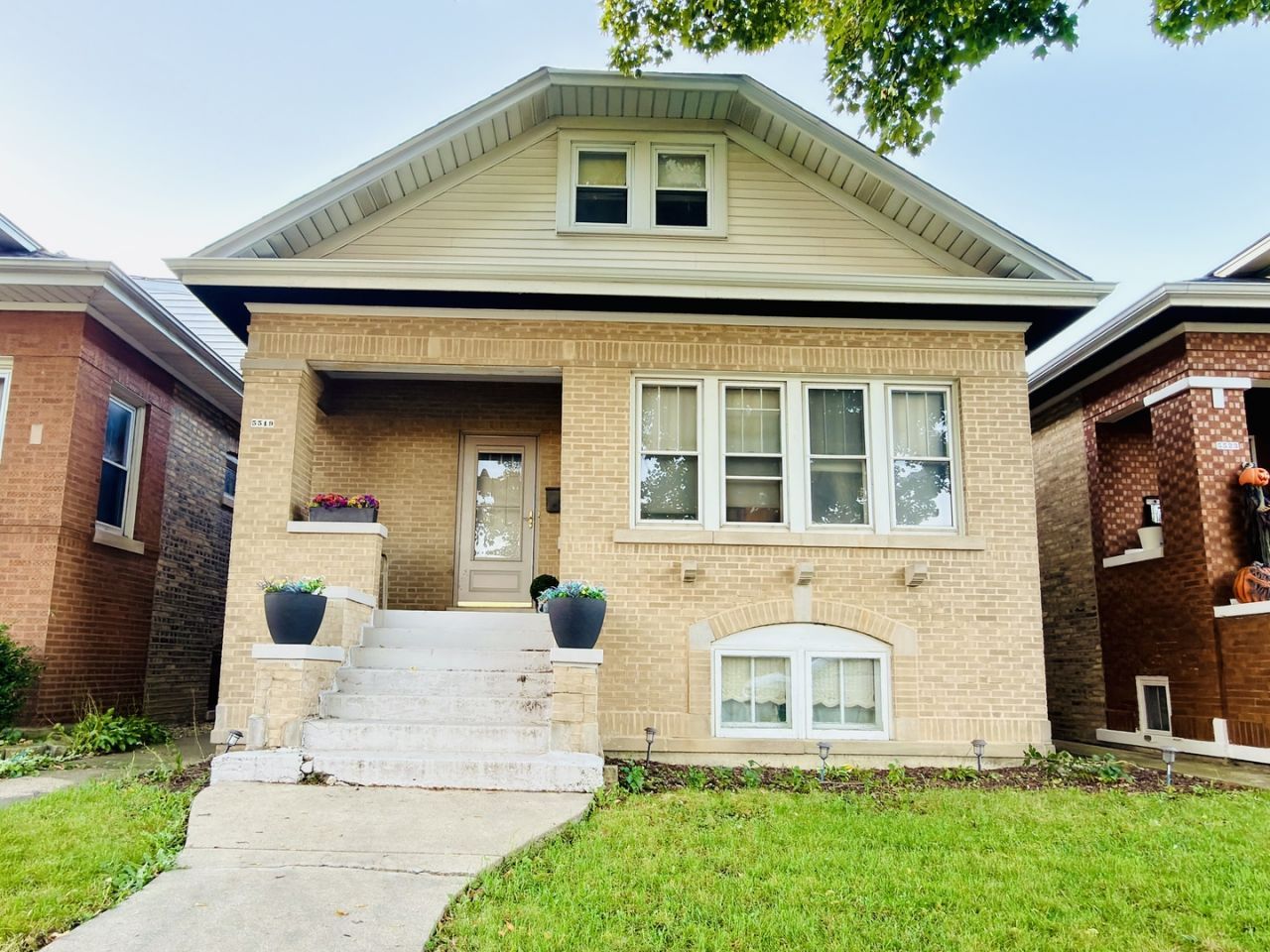 5519 W Roscoe Street , Chicago, IL 60641 Main Photo