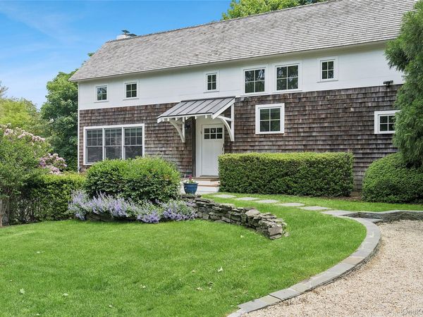 2 Schwenks Road , Water Mill, NY 11976