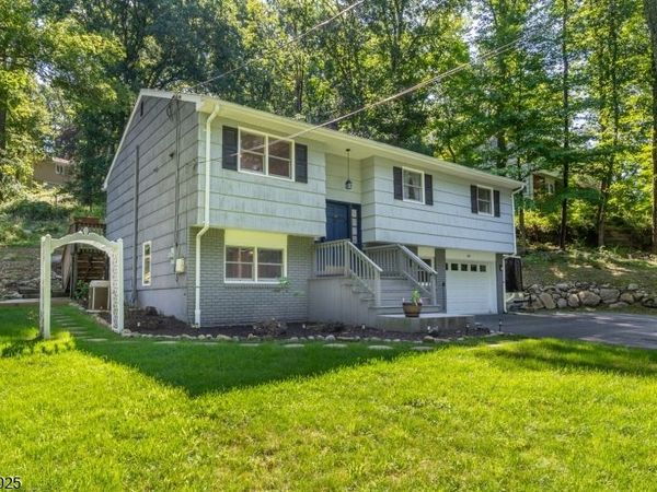 104 Ford Rd, Denville, NJ 07834