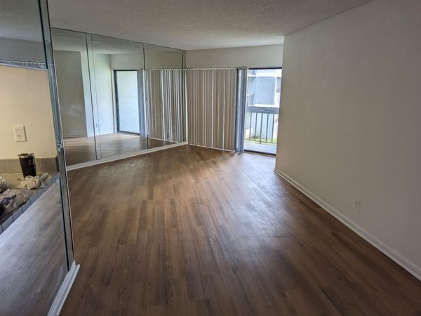 1880 N Congress Avenue, Unit 202, West Palm Beach, FL 33401