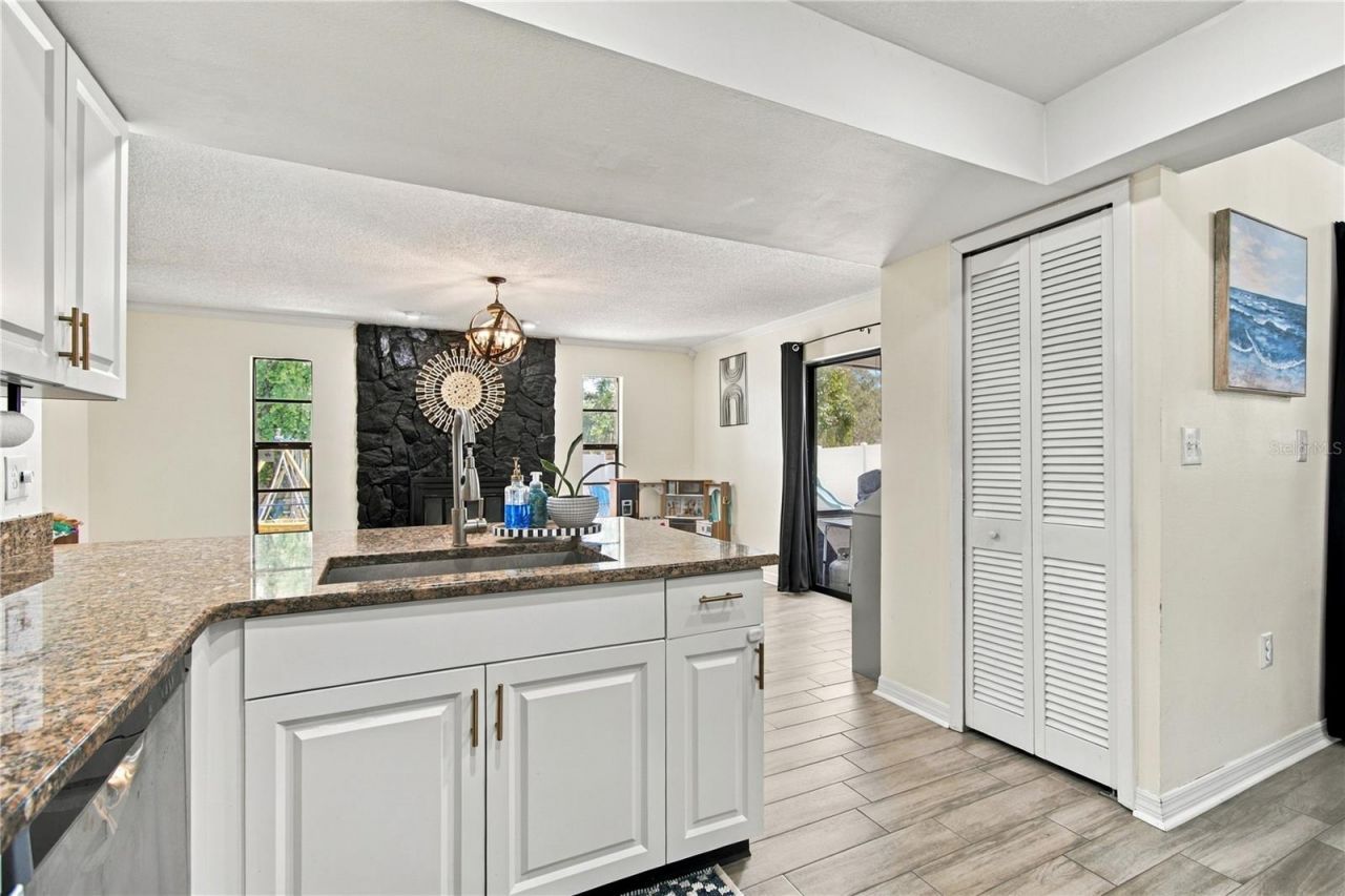 12805 98th Street , Largo, FL 33773 Photo