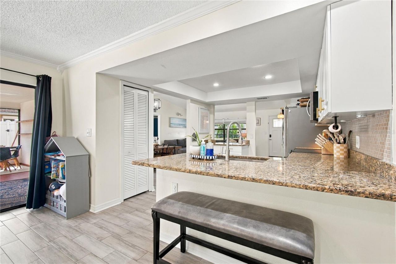 12805 98th Street , Largo, FL 33773 Photo