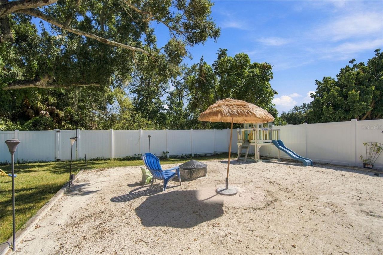 12805 98th Street , Largo, FL 33773 Photo