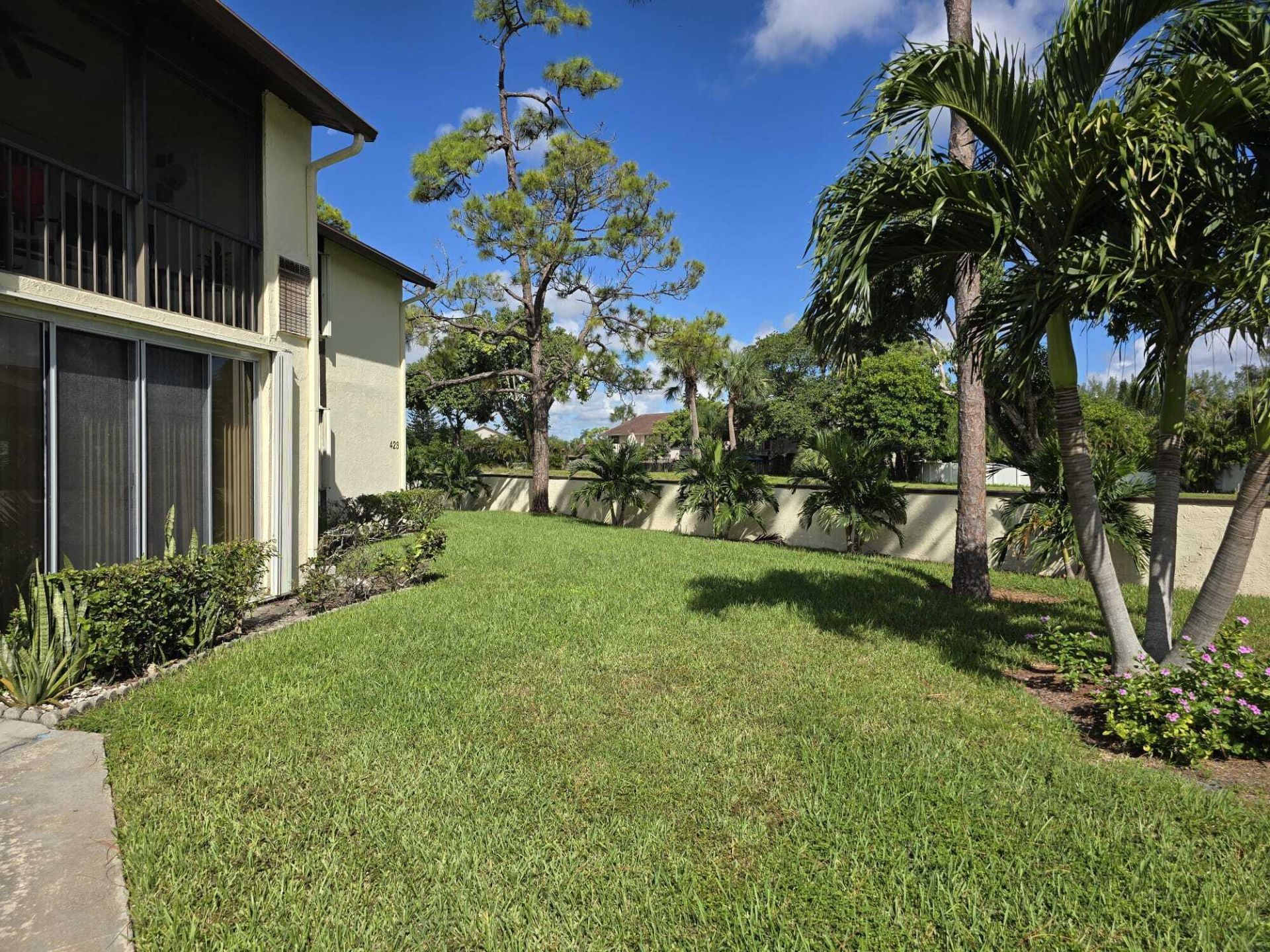 2737 Emory Drive W, Unit D, West Palm Beach, FL 33415 Photo