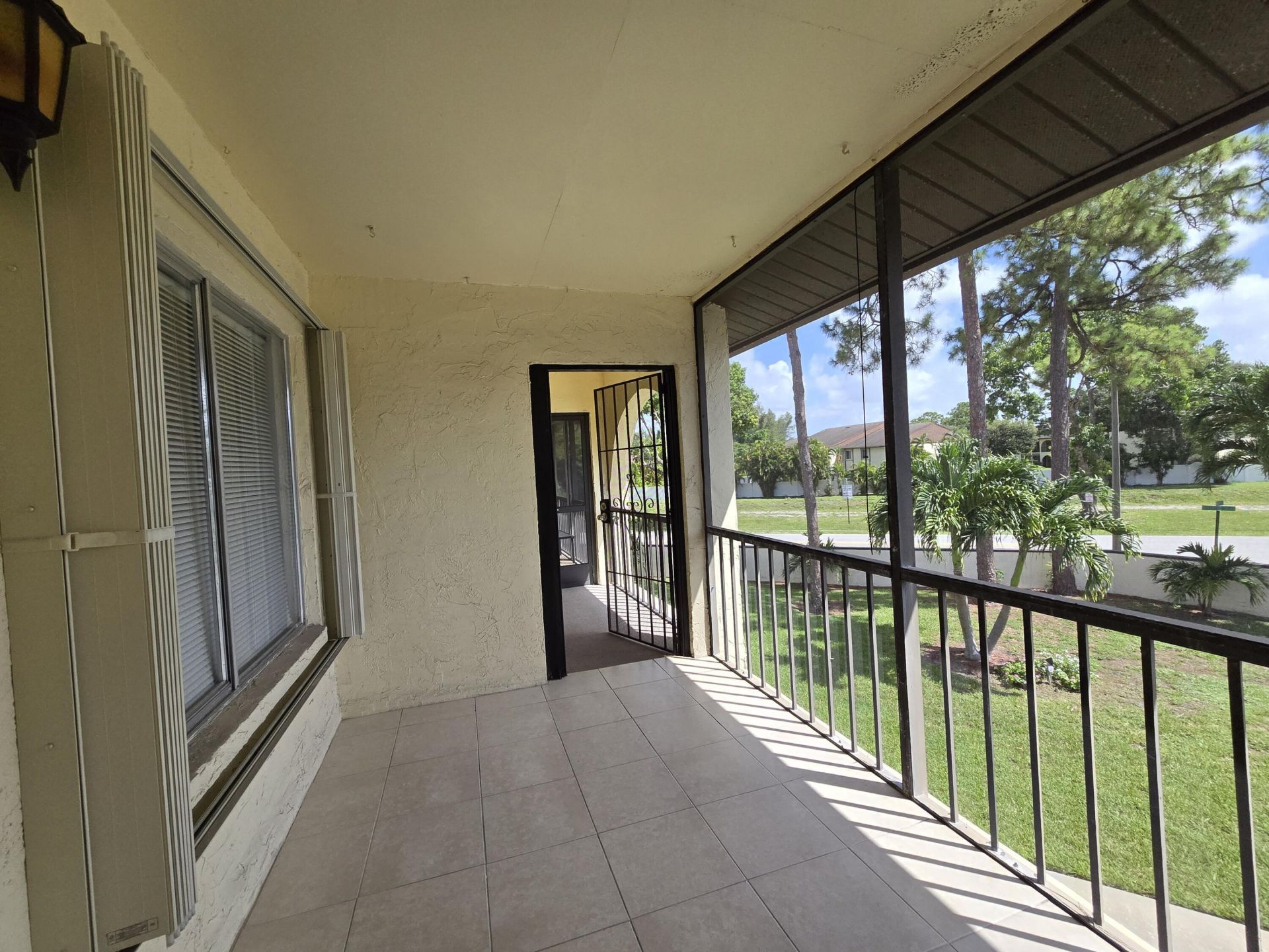 15 Valencia A, Delray Beach, FL 33484 Photo