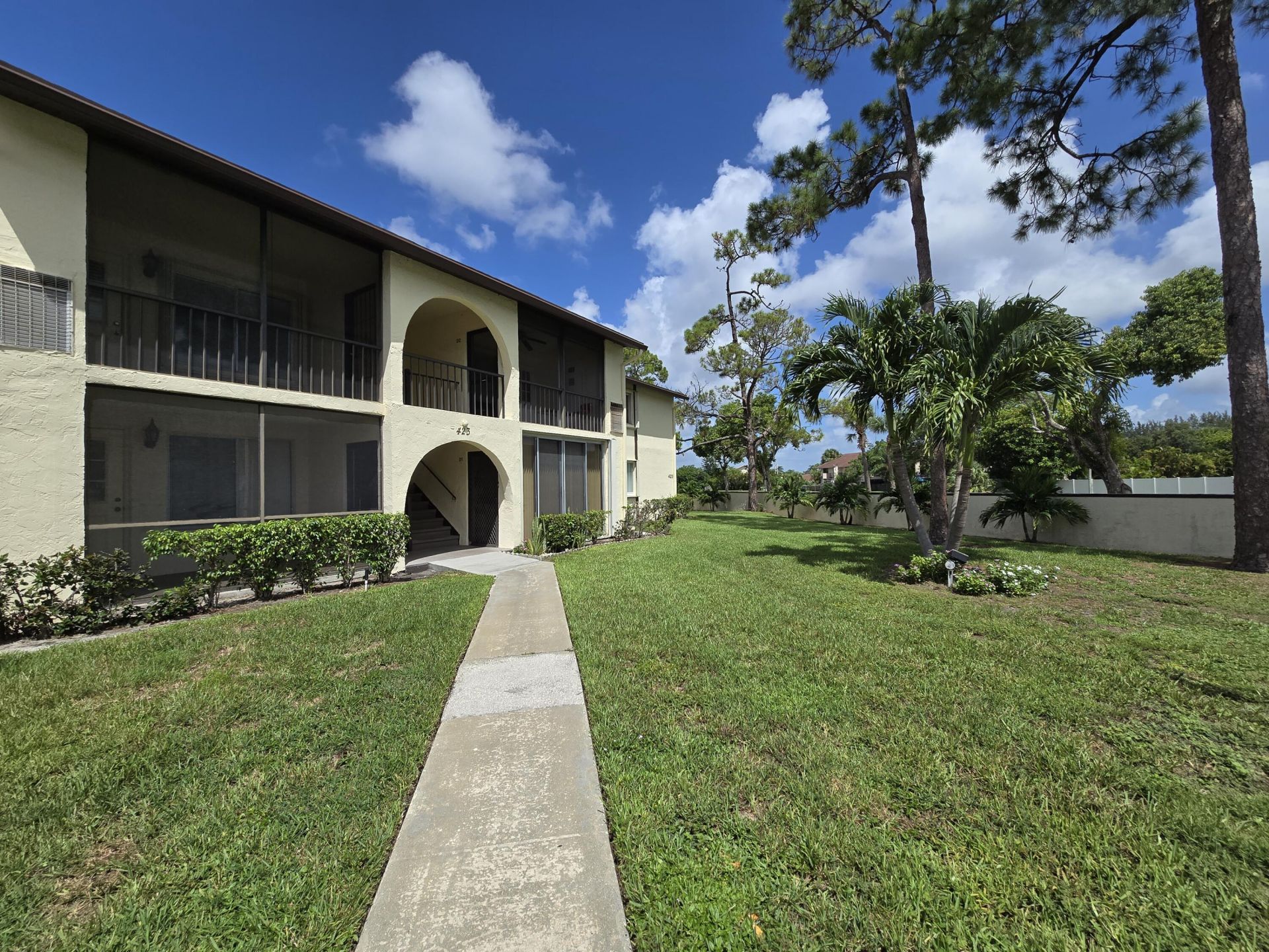 15 Valencia A, Delray Beach, FL 33484 Photo