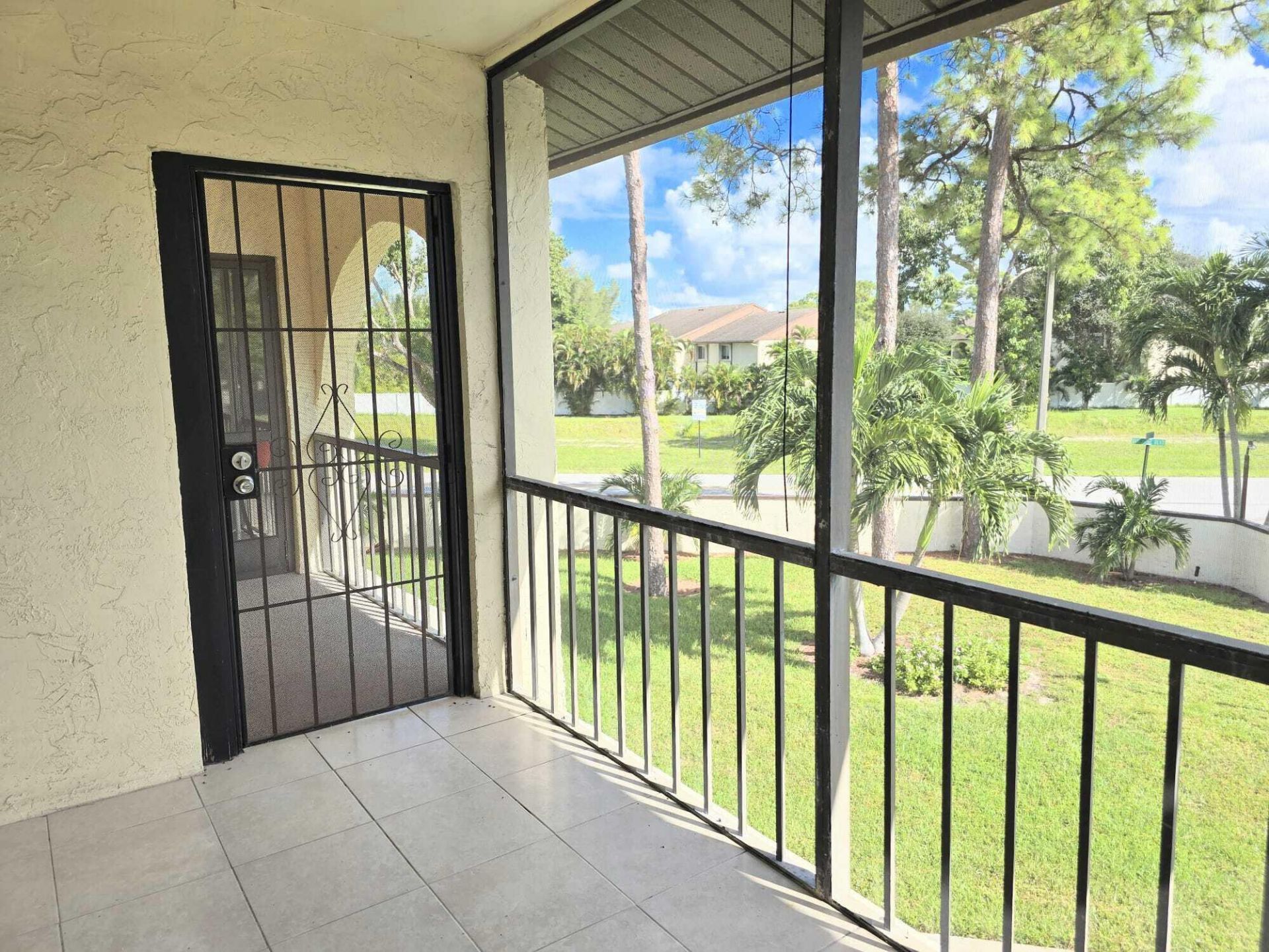 15 Valencia A, Delray Beach, FL 33484 Photo