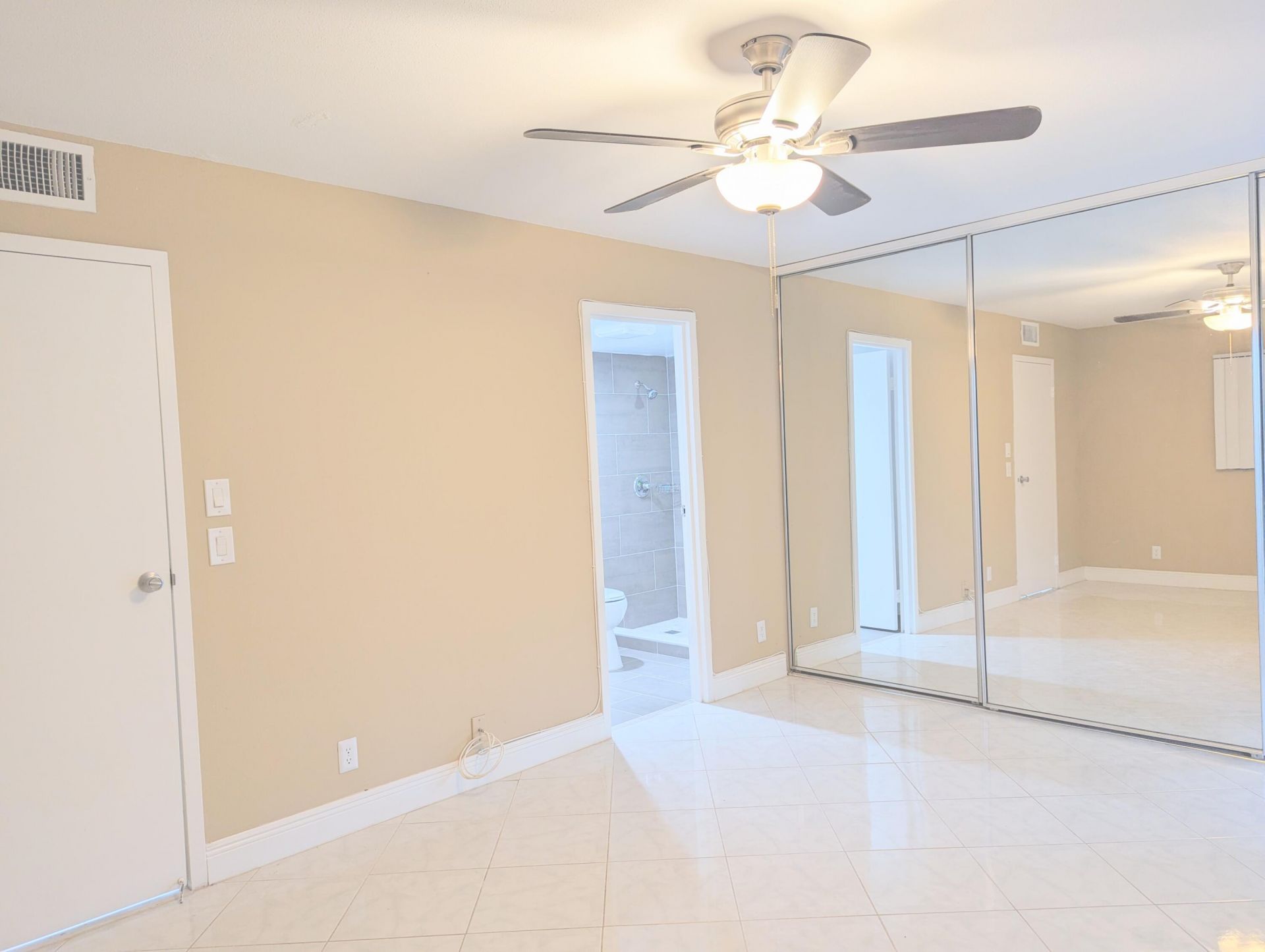15 Valencia A, Delray Beach, FL 33484 Photo