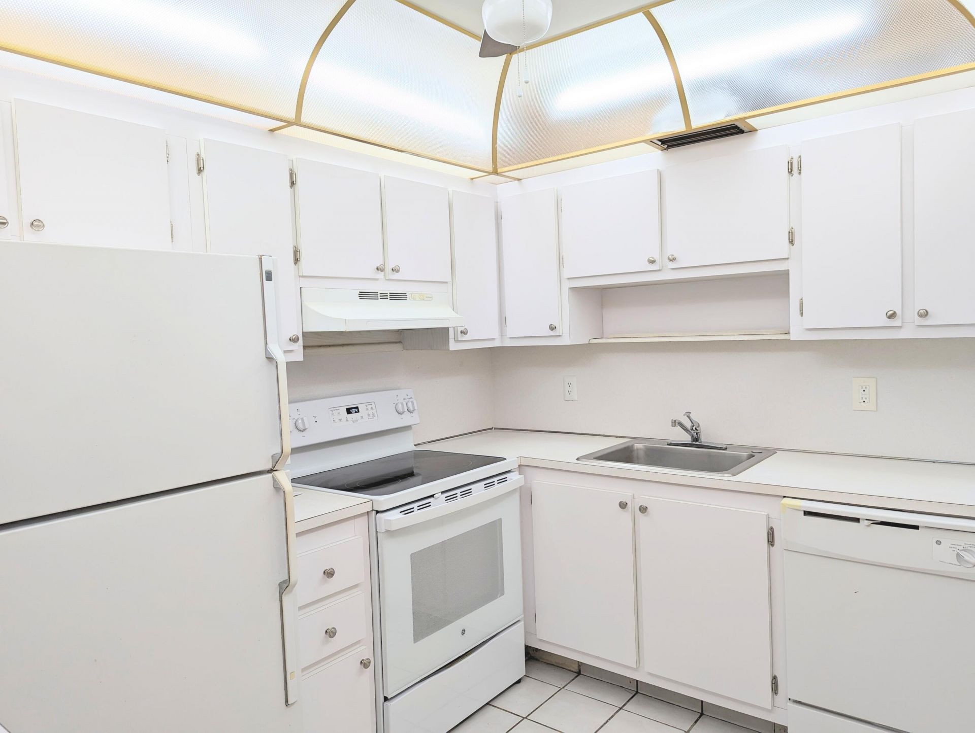 15 Valencia A, Delray Beach, FL 33484 Photo