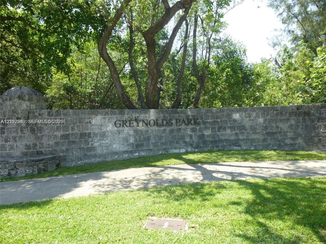 1698 NE 177th St, North Miami Beach, FL 33162 Photo