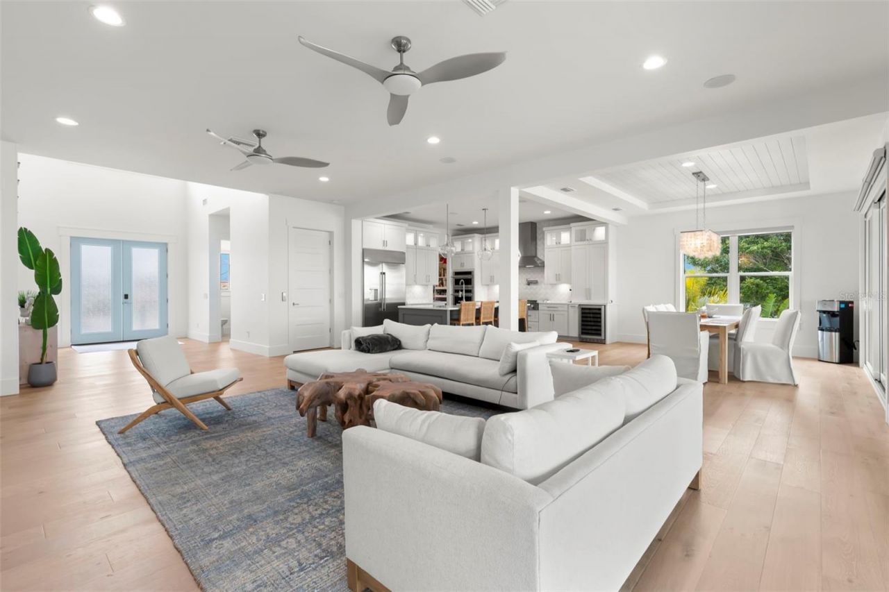 4598 Harbor Hills Drive, Largo, FL 33770 Photo